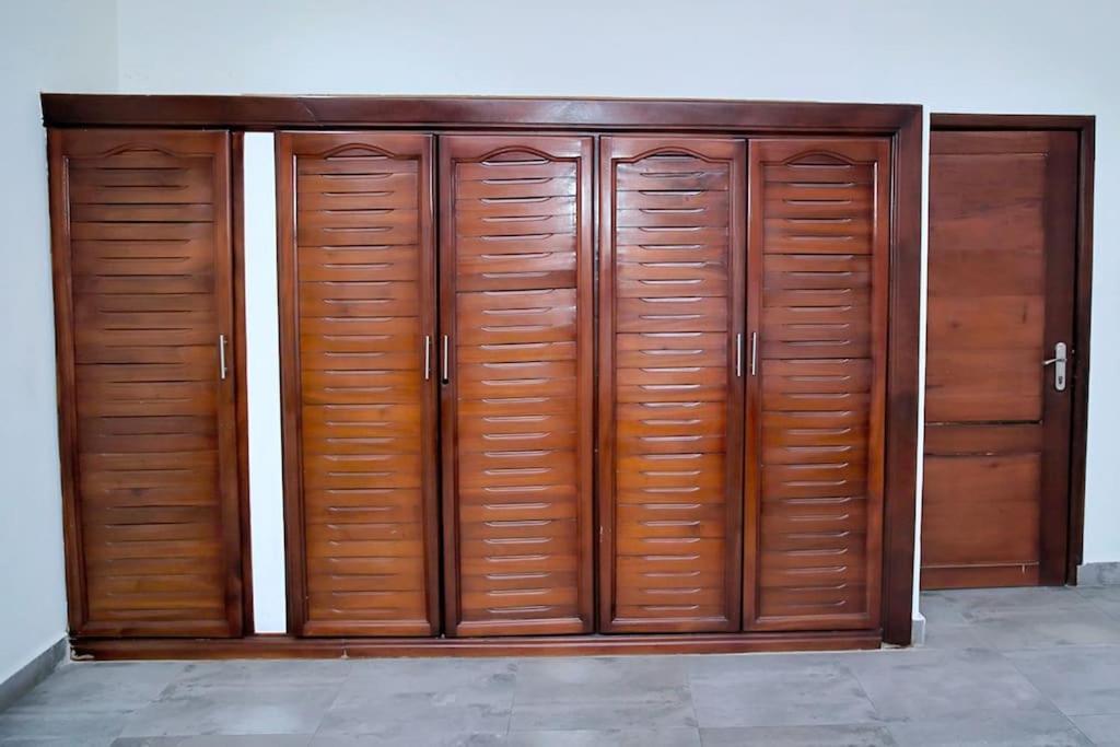 Petite'S Nest - Apartment 3 Accra Exterior foto